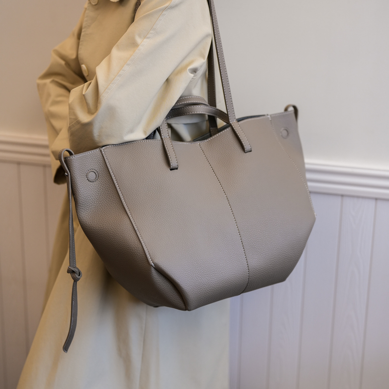 Large Capacity Leather Zipper  - Women Bags Trend 2025 review and price